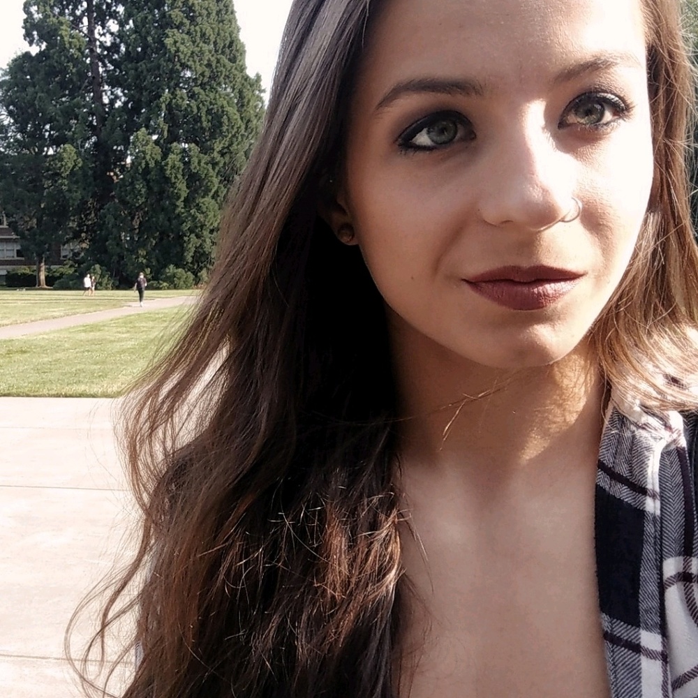 Meet your Posher, Anna